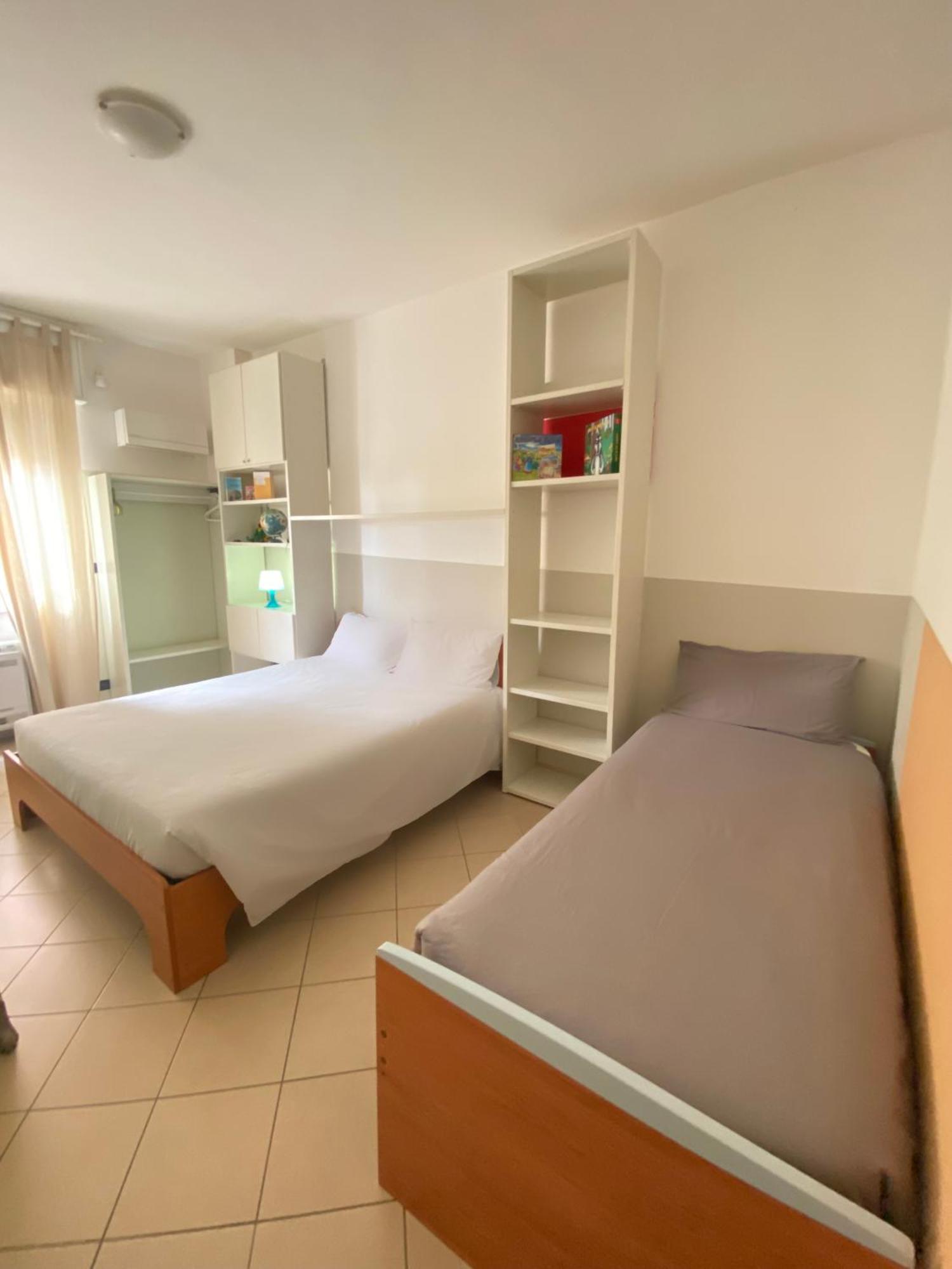 Babyaccommodation Family Comfort Пьетра-Лигуре Экстерьер фото