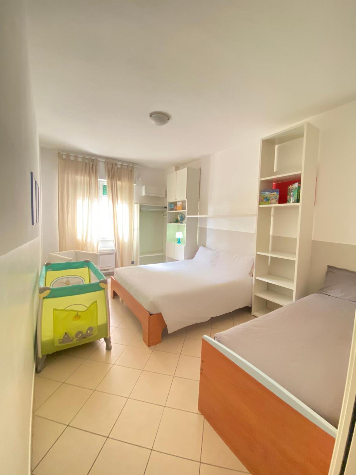 Babyaccommodation Family Comfort Пьетра-Лигуре Экстерьер фото